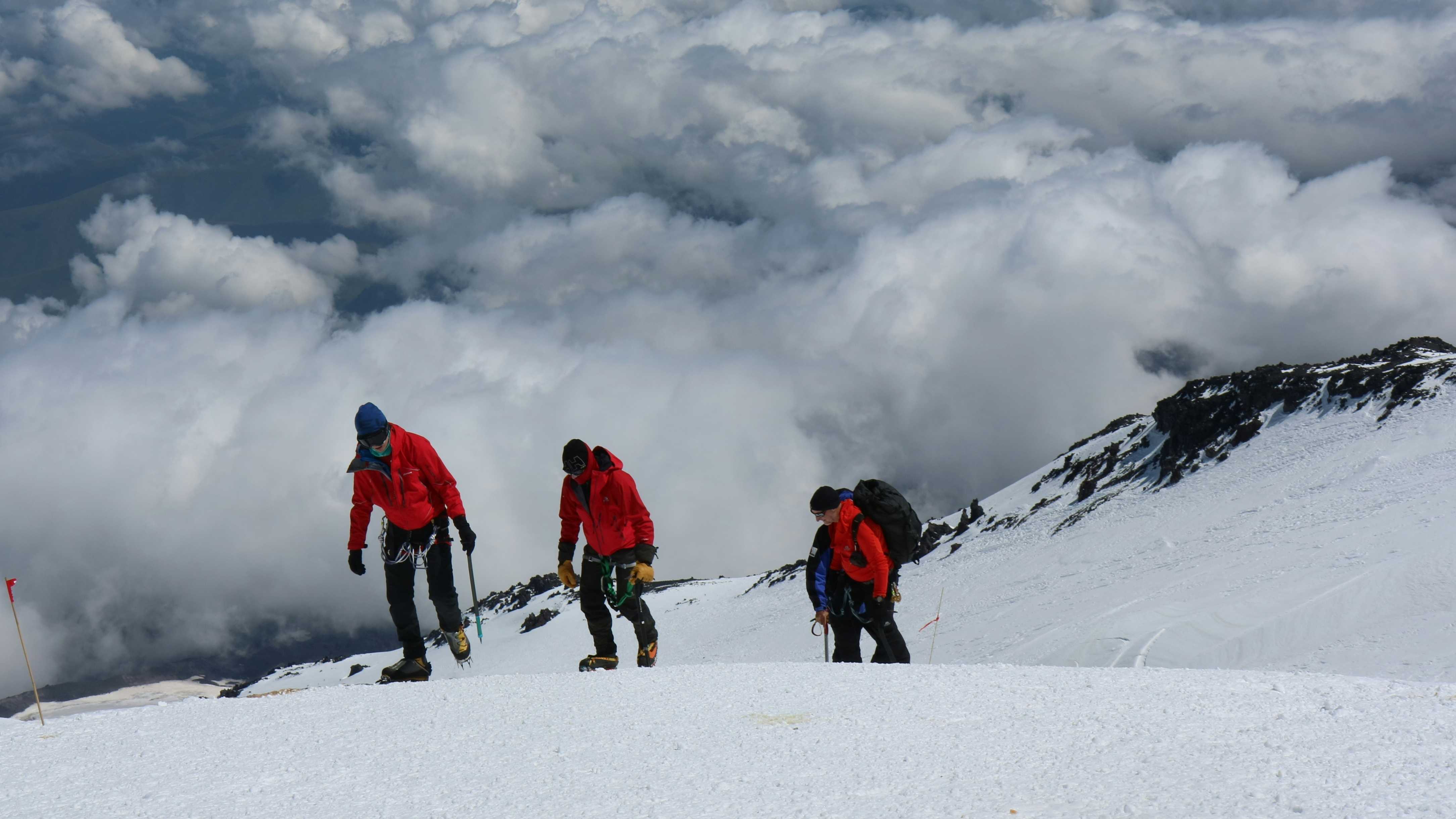 Traffic Jam on Everest Ridge