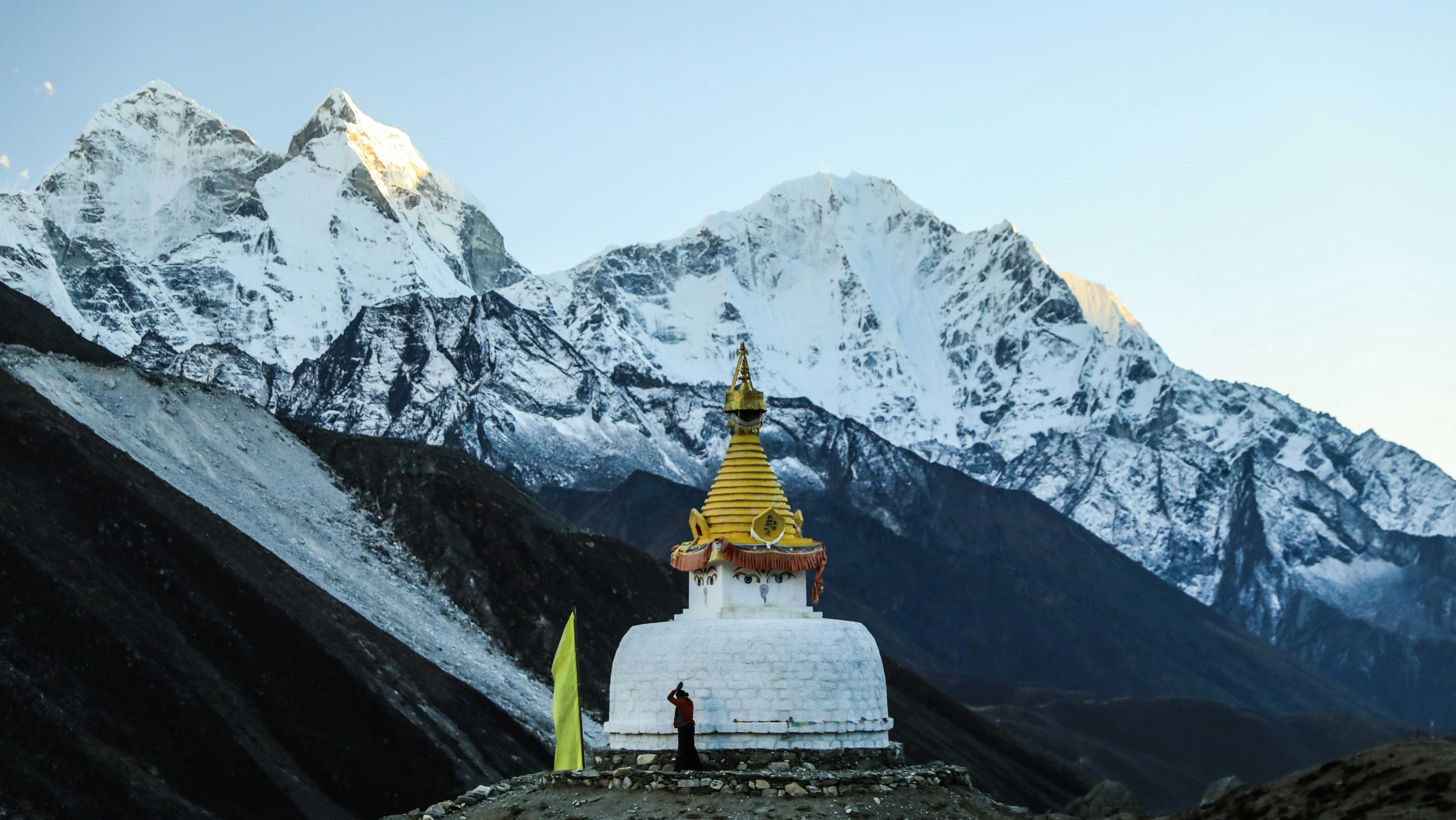 Everest Summit Ridge View