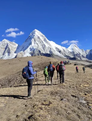 is-everest-base-camp-trekking-safe.jpg